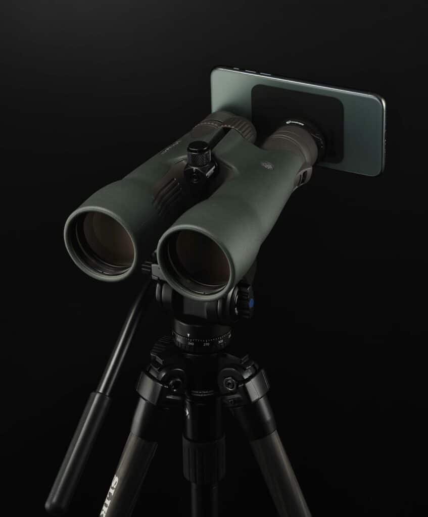 Vortex binoculars with magview phone adaptor on tripod.