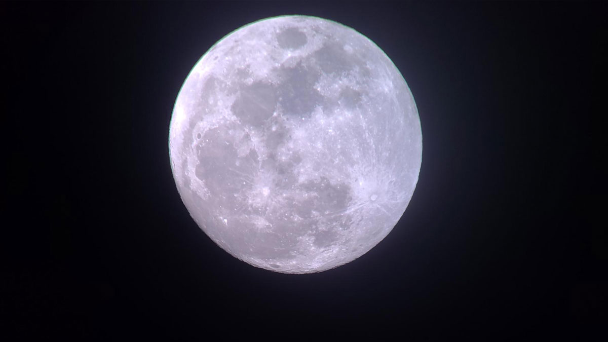moon image taken using magview digiscoping adaptor