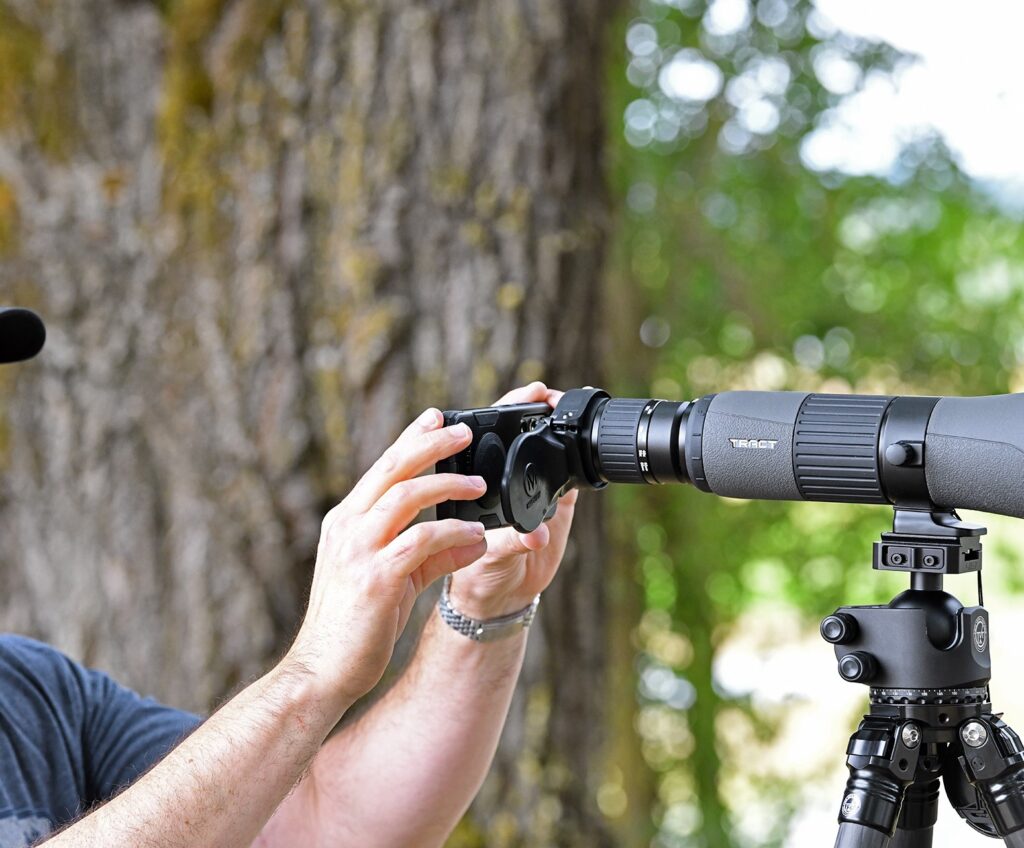 MAGVIEW S1 SYNC on TRACT spotting scope