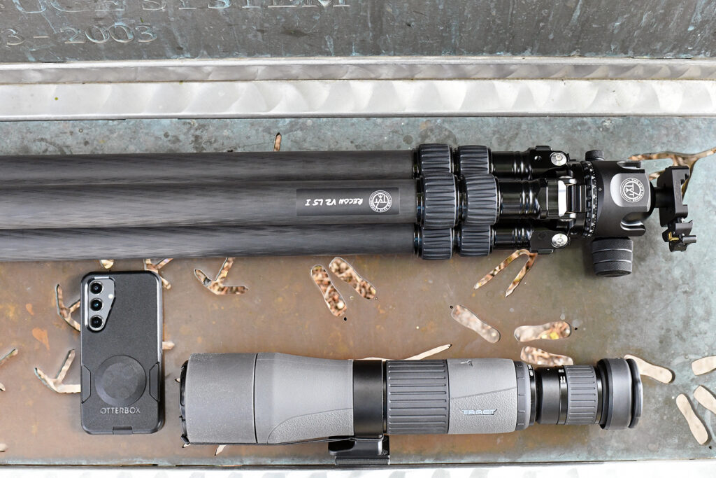 Tract optics spotting scope, Two Vets Tripod and MAGVIEW S1 SYNC digiscoping adapter